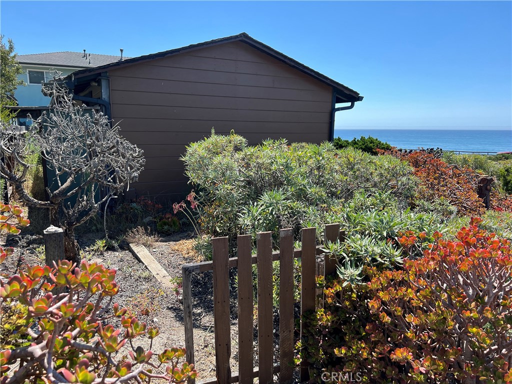 5978 Moonstone Beach Dr, Cambria, CA 93428