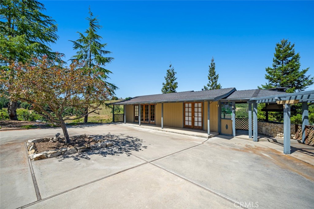 3065 Township Road, Paso Robles, CA 93446