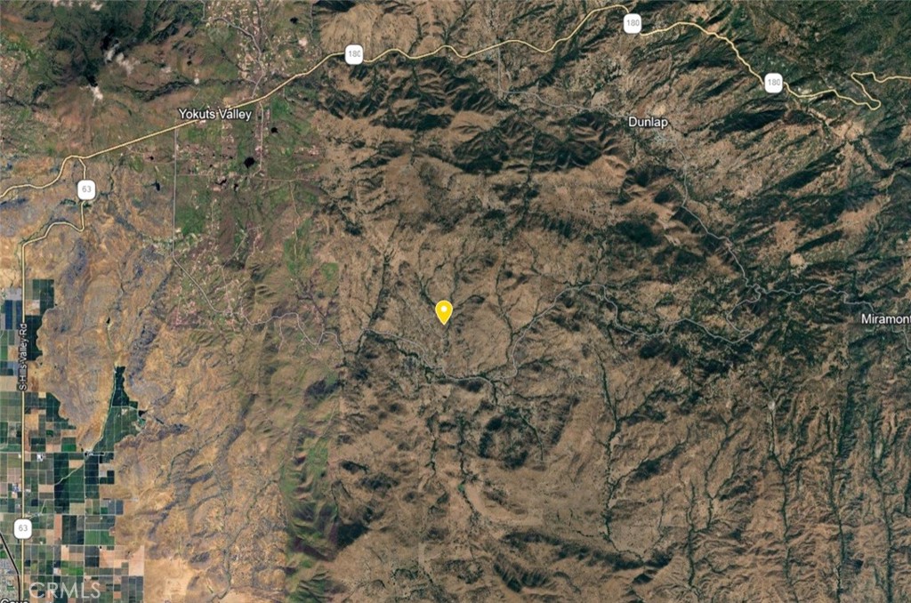 4522 E Floradora Ave, Squaw Valley, CA 93703