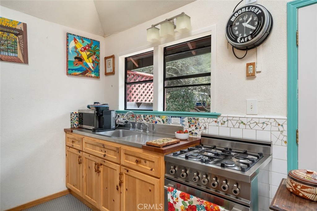 1550 Bayview Heights, Los Osos, CA 93402