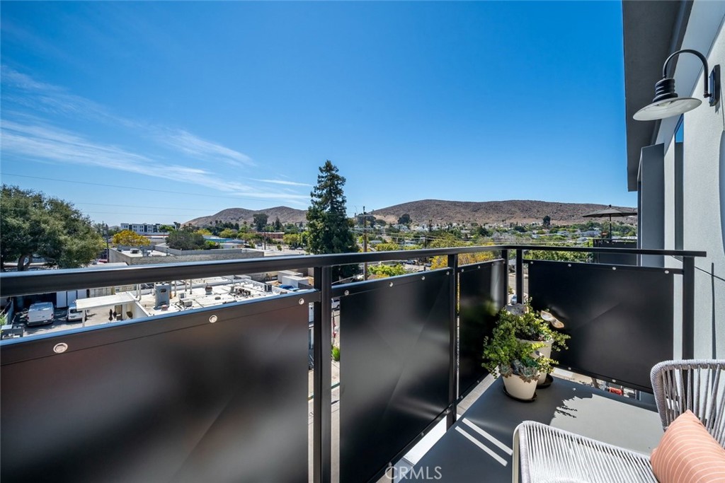 2475 Victoria Ave #404, San Luis Obispo, CA 93401