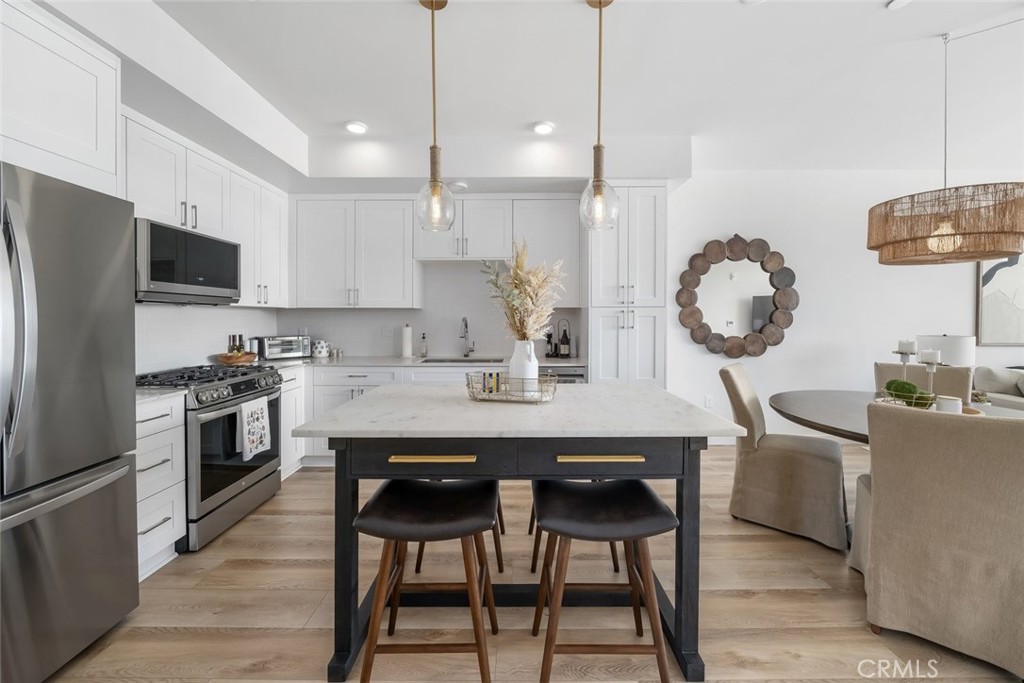 2475 Victoria Ave #404, San Luis Obispo, CA 93401