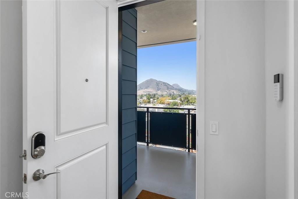 2475 Victoria Ave #404, San Luis Obispo, CA 93401