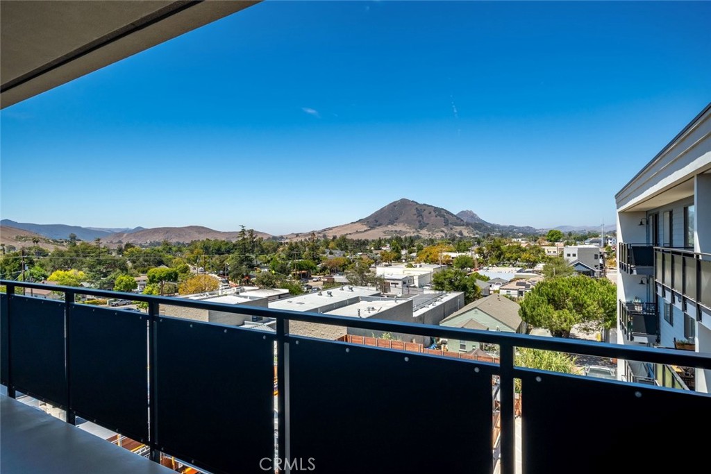 2475 Victoria Ave #404, San Luis Obispo, CA 93401