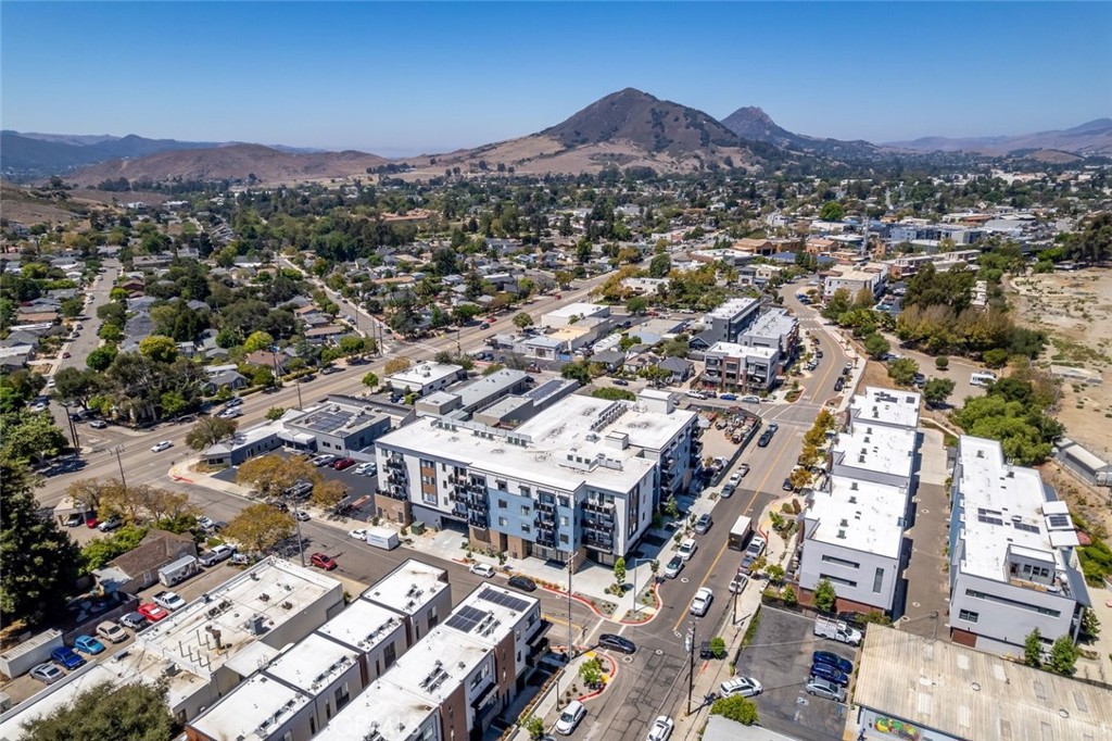 2475 Victoria Ave #404, San Luis Obispo, CA 93401