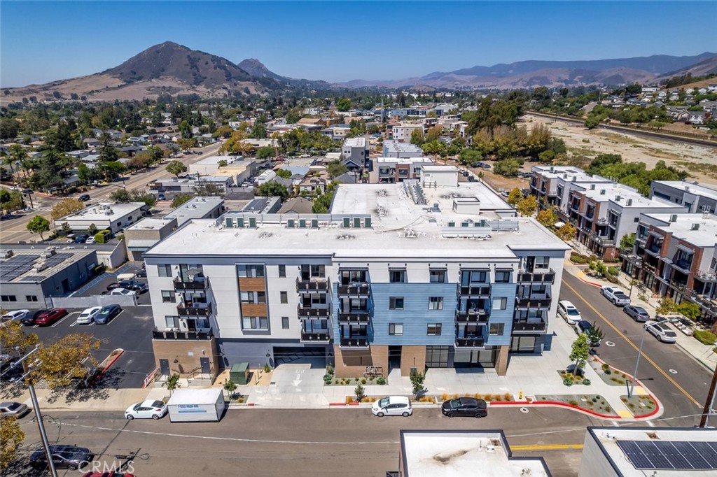 2475 Victoria Ave #404, San Luis Obispo, CA 93401