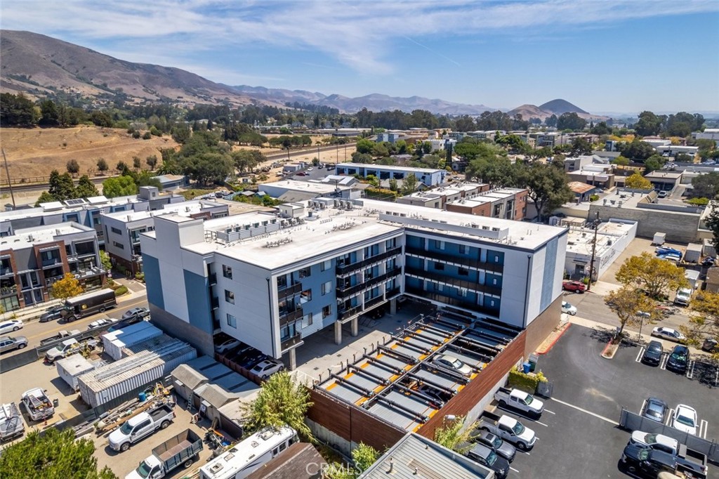 2475 Victoria Ave #404, San Luis Obispo, CA 93401