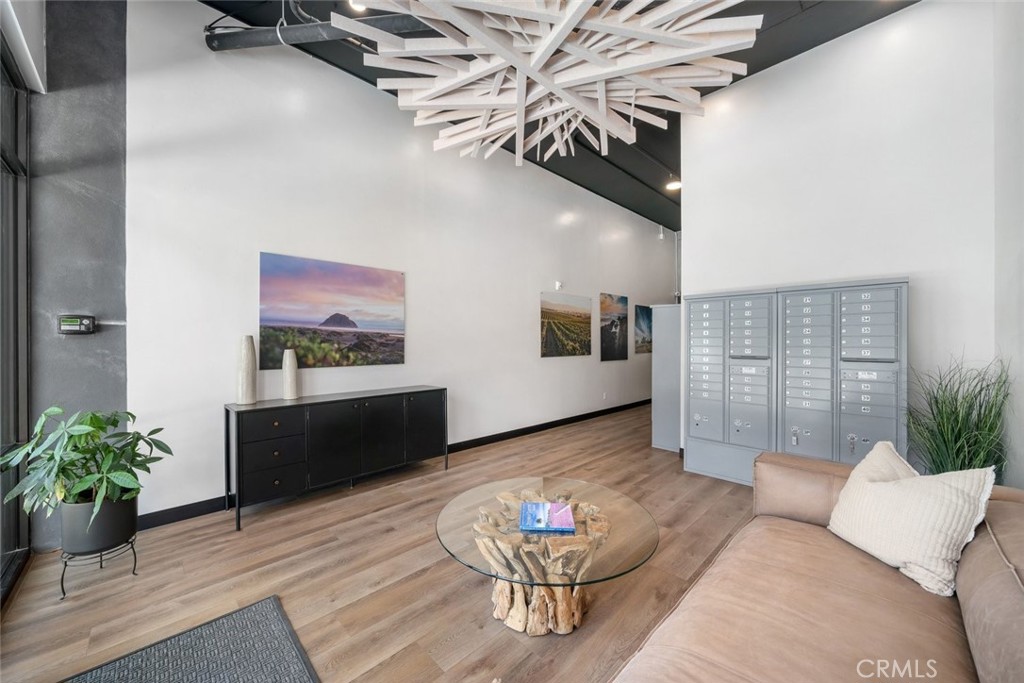 2475 Victoria Ave #404, San Luis Obispo, CA 93401