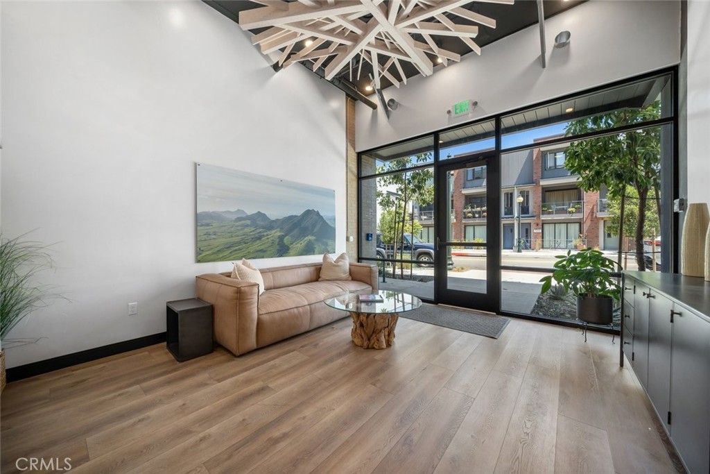 2475 Victoria Ave #404, San Luis Obispo, CA 93401