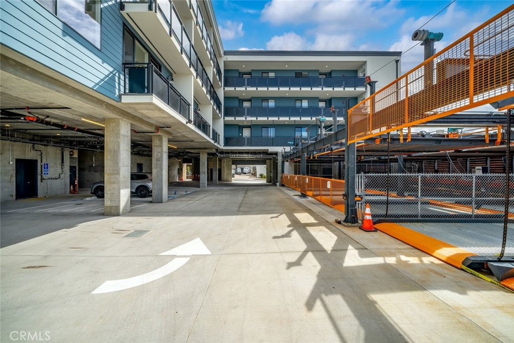 2475 Victoria Ave #404, San Luis Obispo, CA 93401
