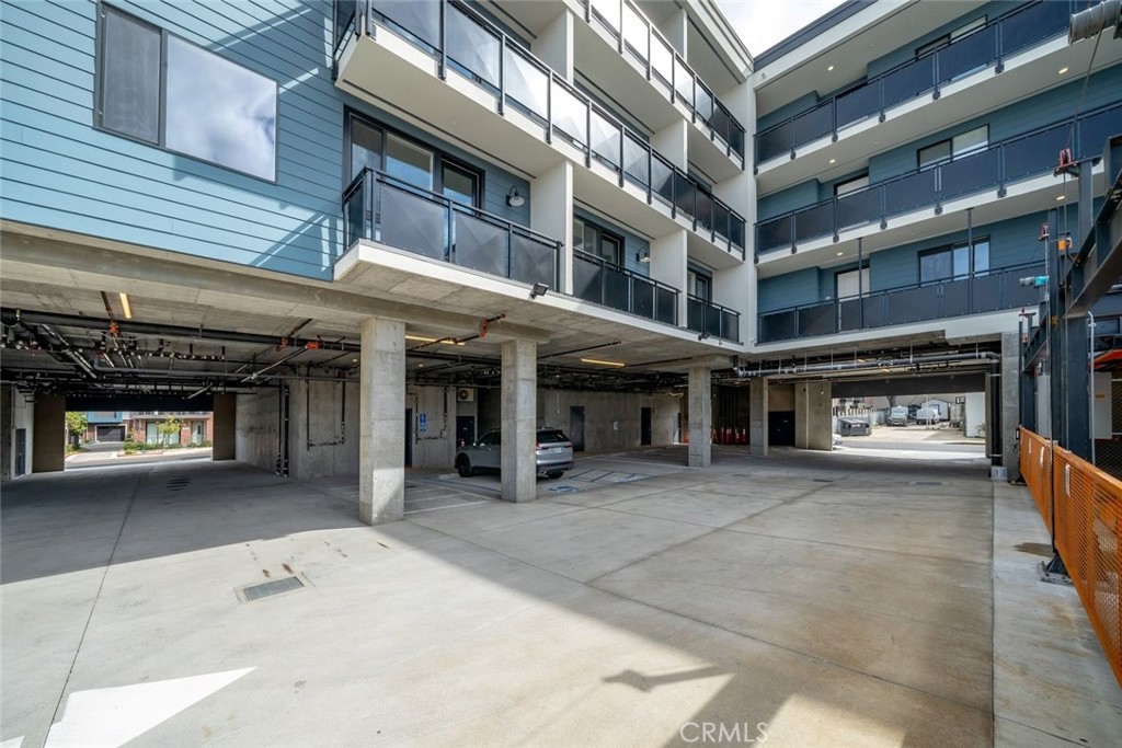 2475 Victoria Ave #404, San Luis Obispo, CA 93401