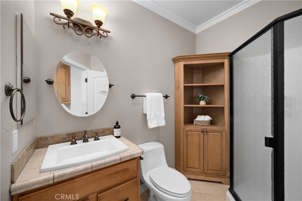 725 Red Cloud Rd, Paso Robles, CA 93446