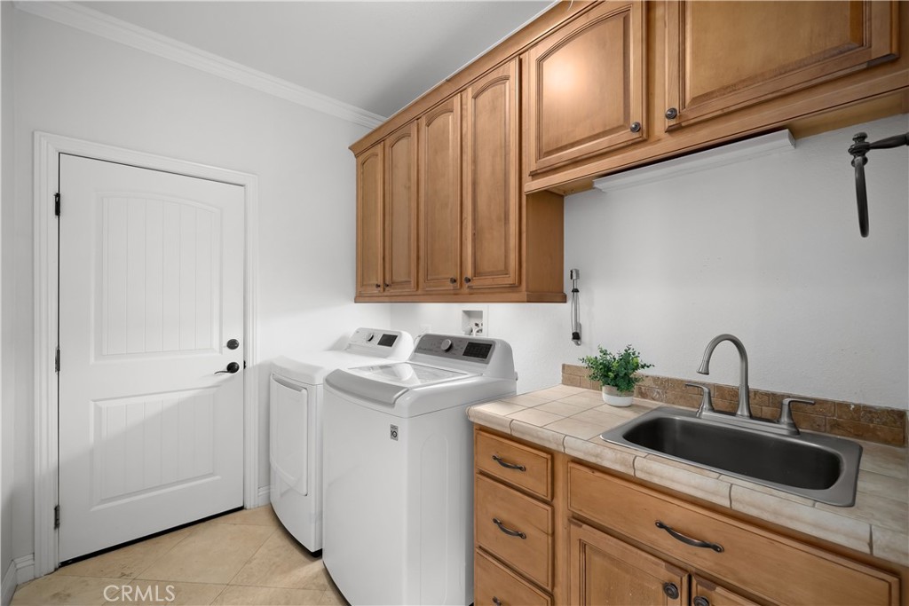 725 Red Cloud Rd, Paso Robles, CA 93446