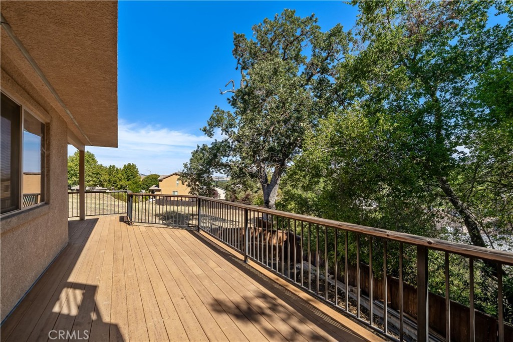 725 Red Cloud Rd, Paso Robles, CA 93446