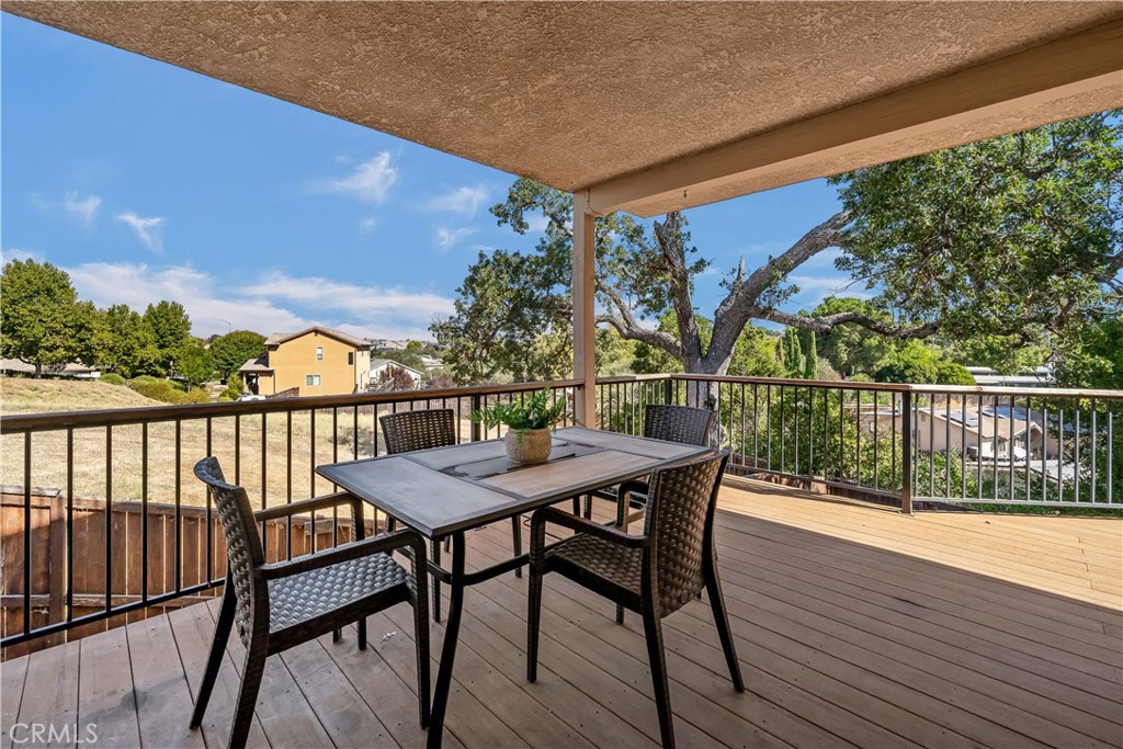 725 Red Cloud Rd, Paso Robles, CA 93446