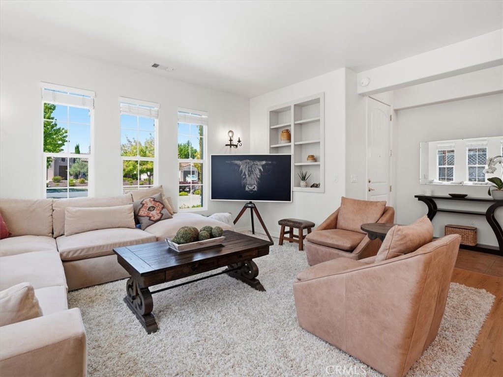 951 Vista Cerro Dr, Paso Robles, CA 93446