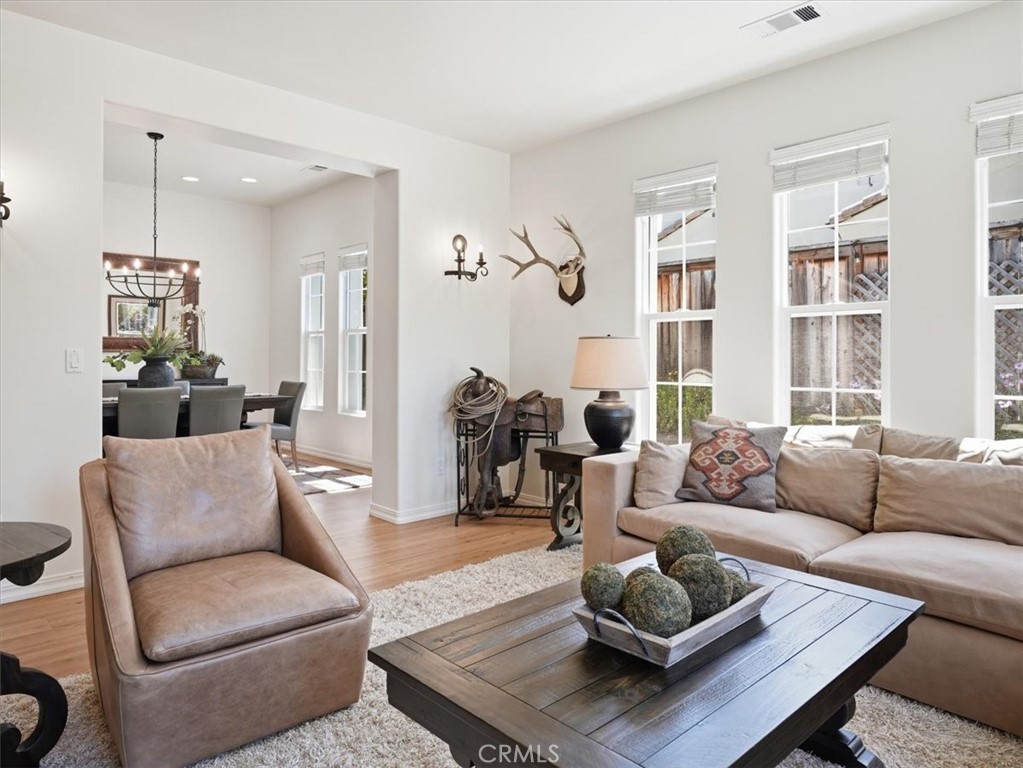 951 Vista Cerro Dr, Paso Robles, CA 93446