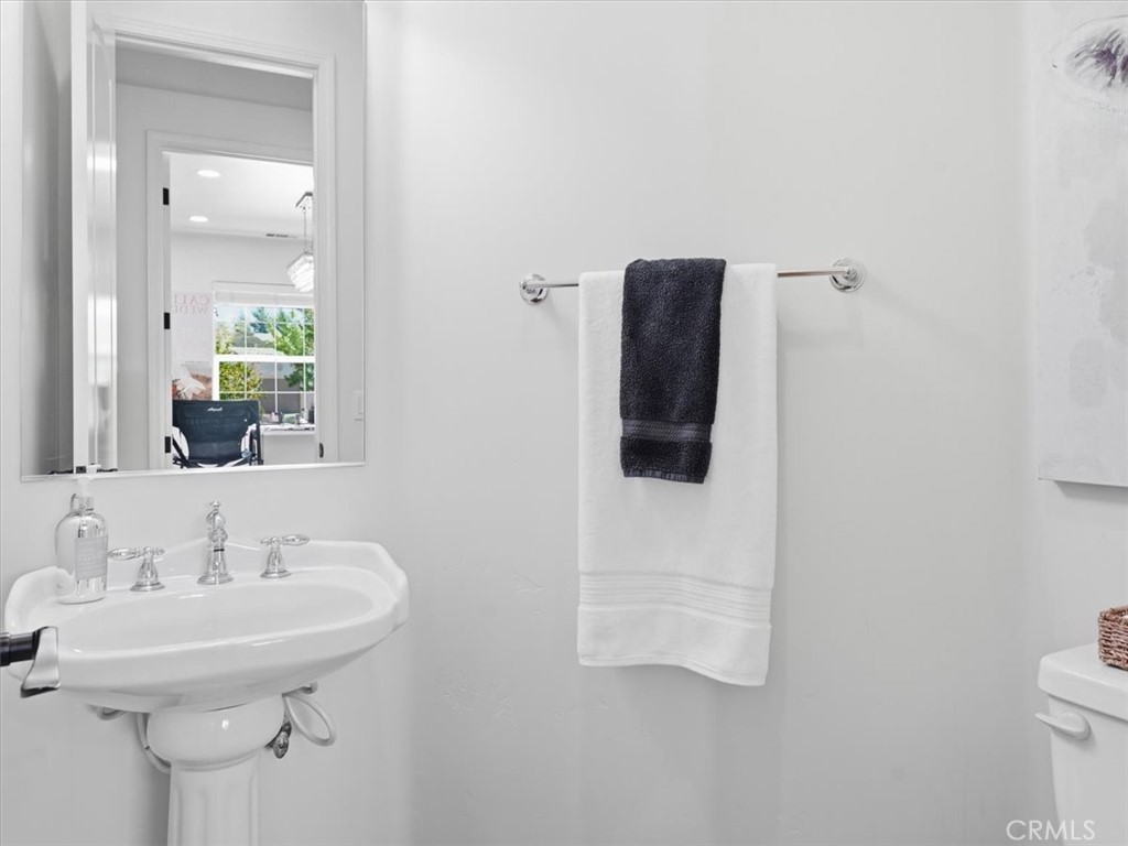 951 Vista Cerro Dr, Paso Robles, CA 93446