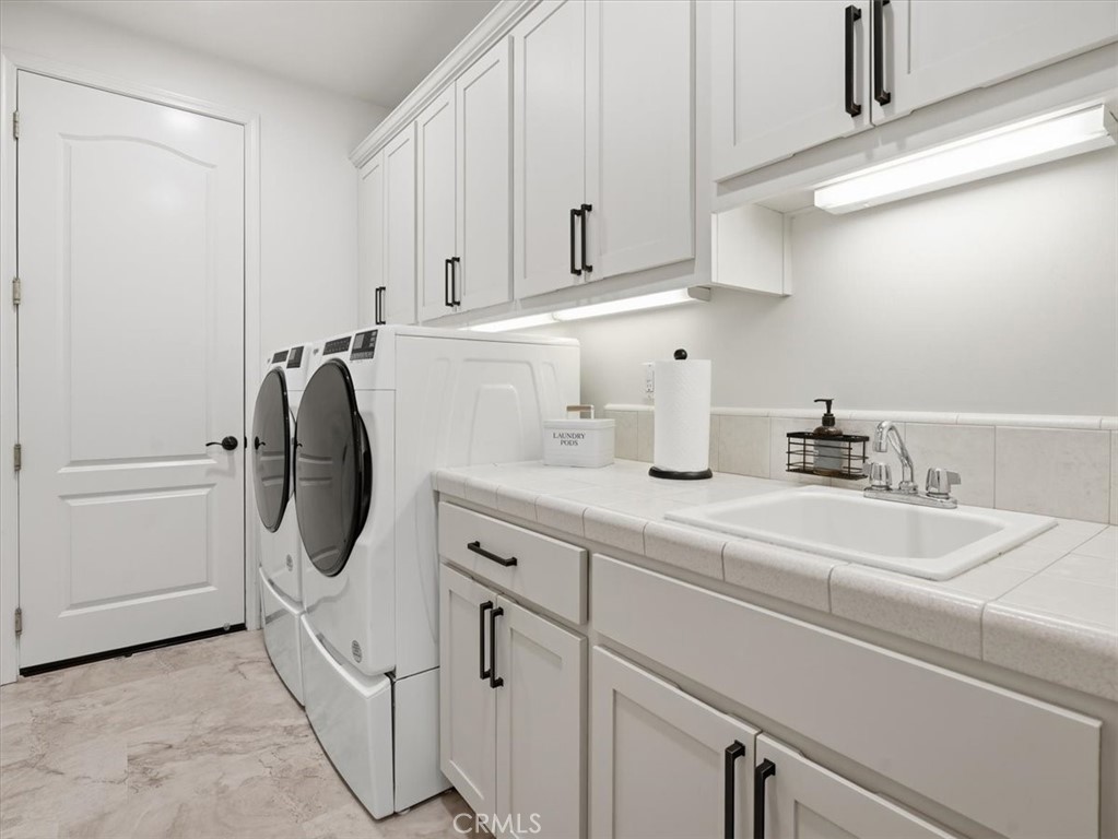 951 Vista Cerro Dr, Paso Robles, CA 93446
