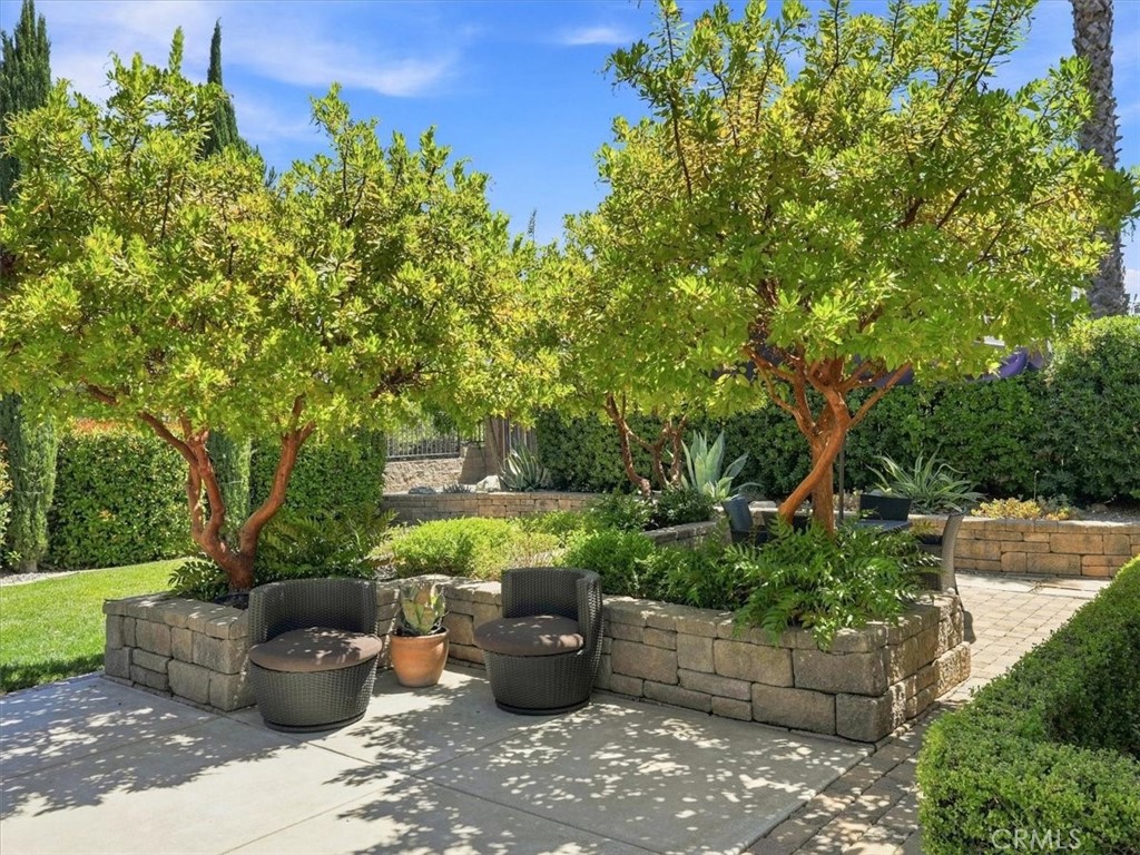 951 Vista Cerro Dr, Paso Robles, CA 93446