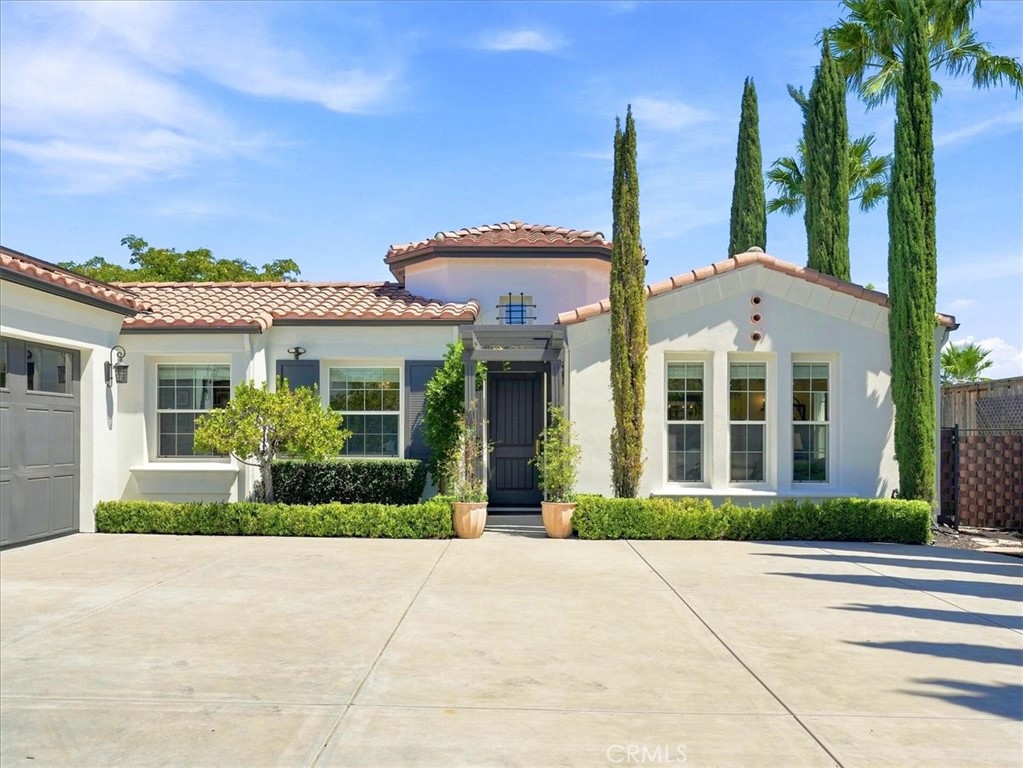 951 Vista Cerro Dr, Paso Robles, CA 93446