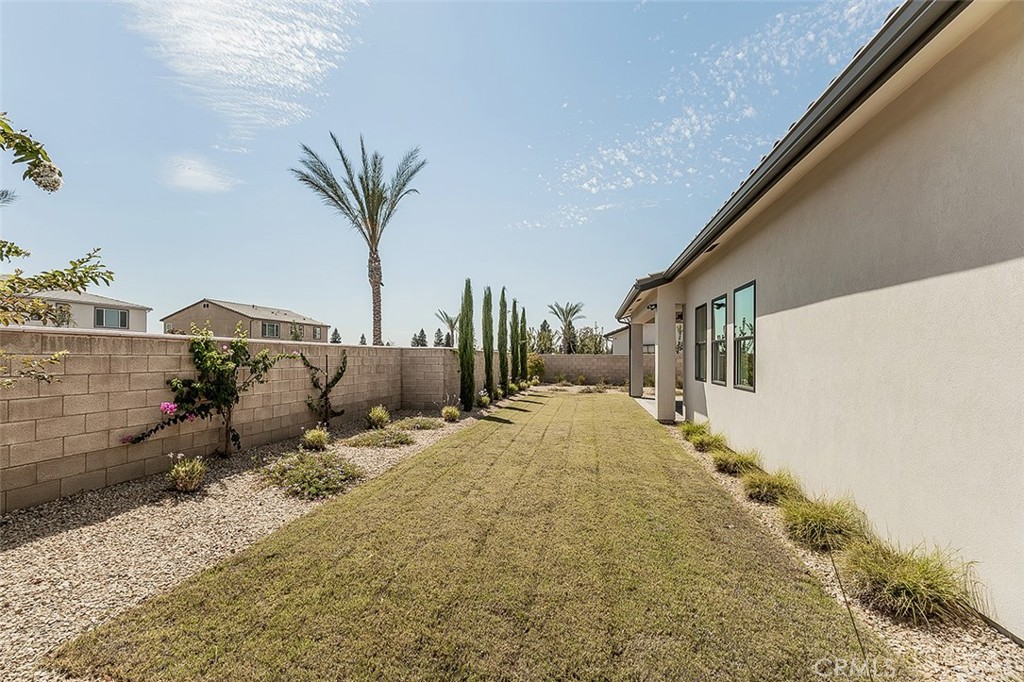 2825 E Beech Tree, Clovis, CA 93619