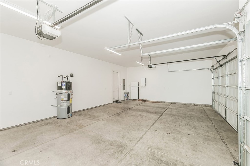 2825 E Beech Tree, Clovis, CA 93619