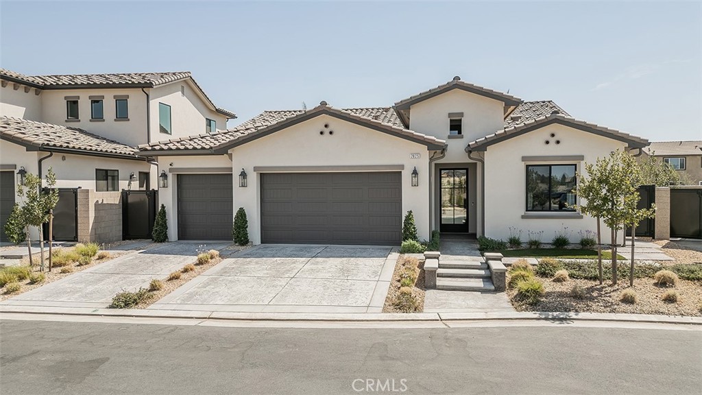 2825 E Beech Tree, Clovis, CA 93619