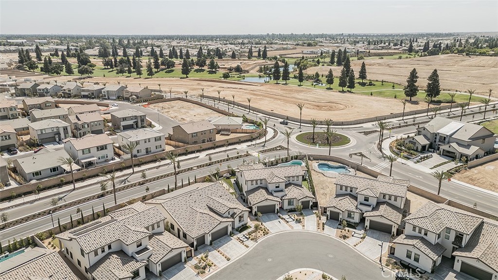2825 E Beech Tree, Clovis, CA 93619