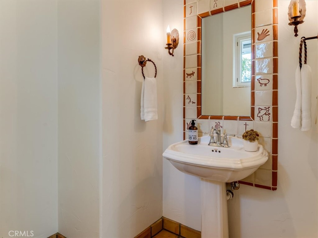 1220 Bassi, San Luis Obispo, CA 93405