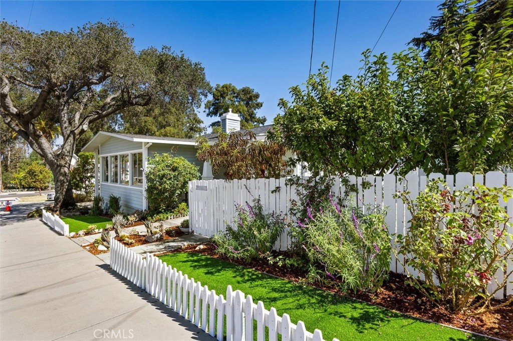 1910 Ruth St, San Luis Obispo, CA 93401