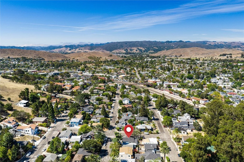 1910 Ruth St, San Luis Obispo, CA 93401