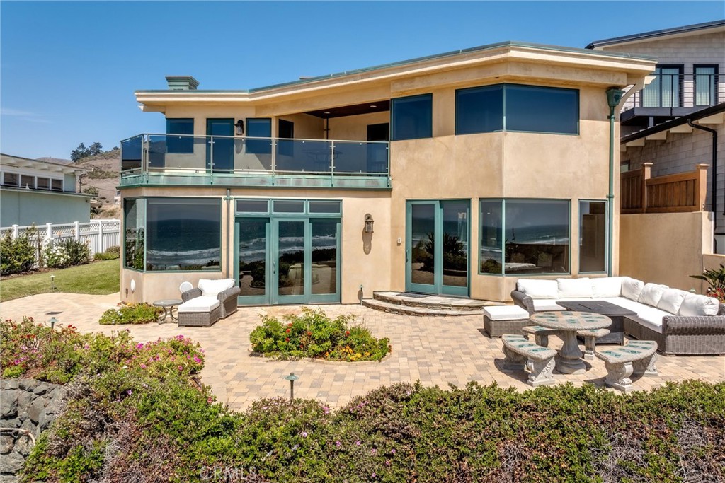 2618 Studio Dr, Cayucos, CA 93430