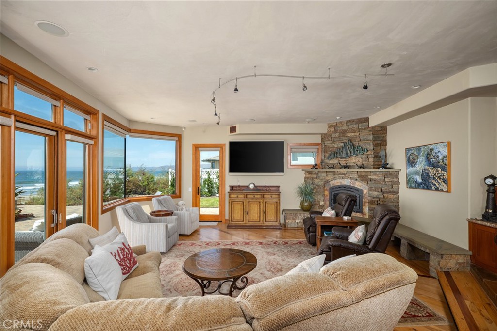 2618 Studio Dr, Cayucos, CA 93430