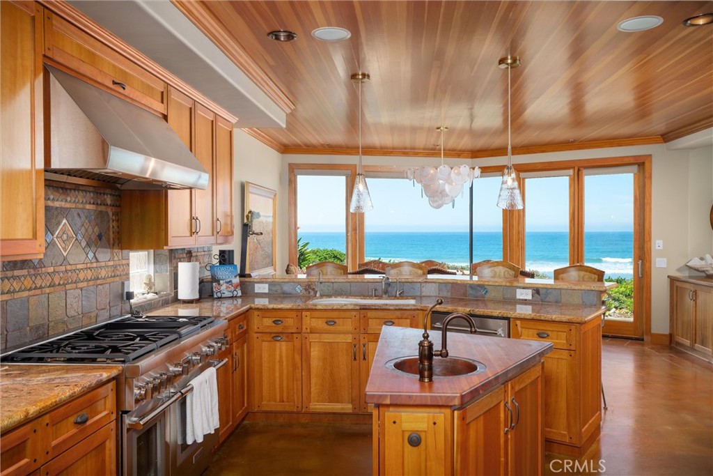 2618 Studio Dr, Cayucos, CA 93430