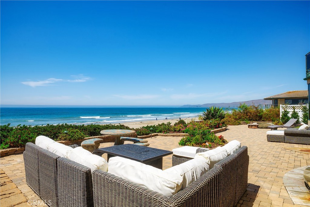 2618 Studio Dr, Cayucos, CA 93430