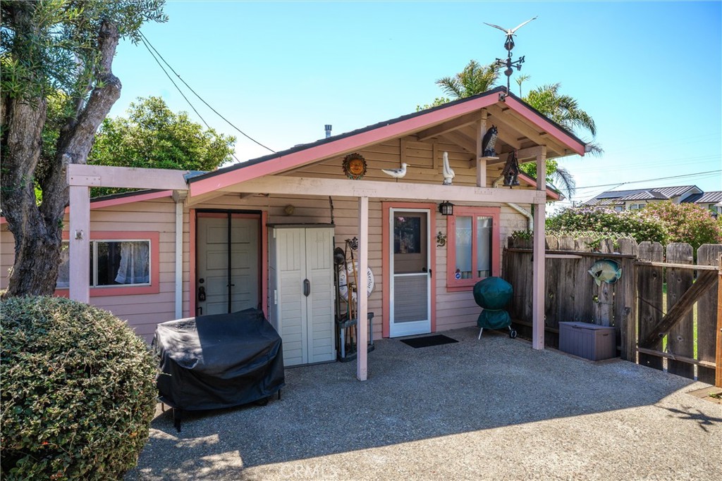 62 12th, Cayucos, CA 93430