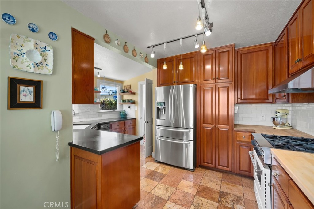 483 Mitchell Drive, San Luis Obispo, CA 93401