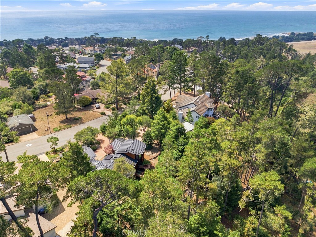 565 Chiswick Way, Cambria, CA 93428