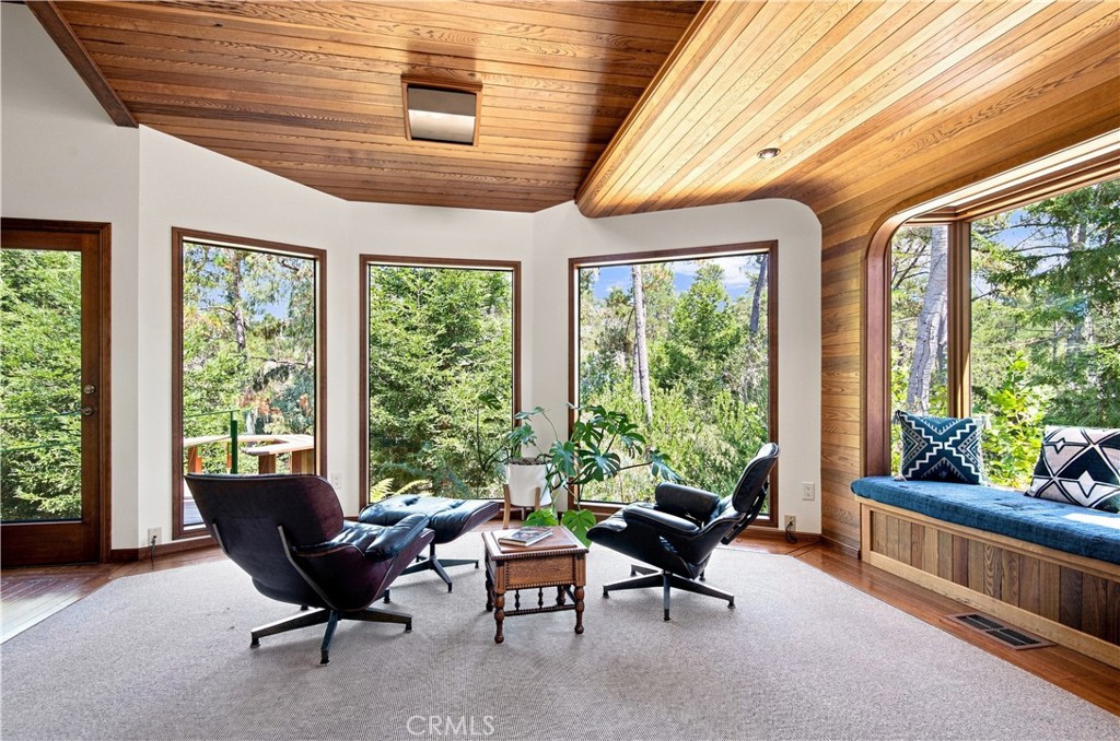 565 Chiswick Way, Cambria, CA 93428