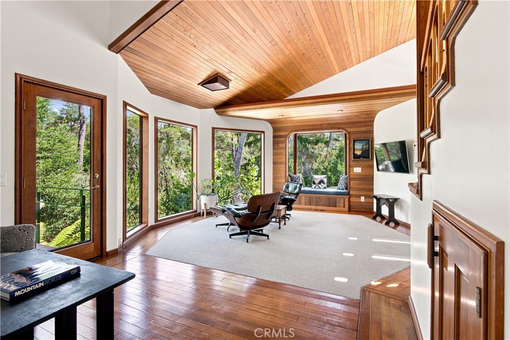 565 Chiswick Way, Cambria, CA 93428
