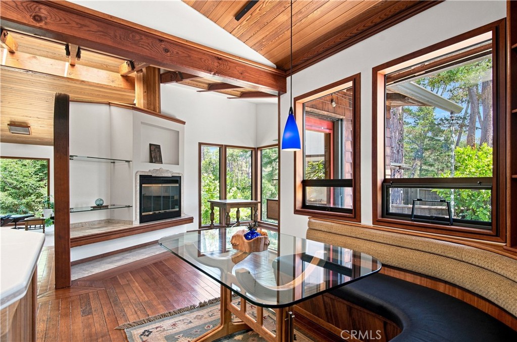 565 Chiswick Way, Cambria, CA 93428