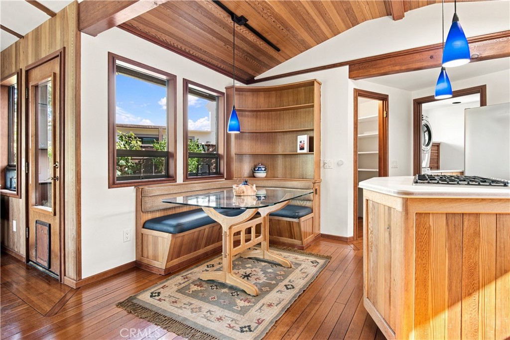 565 Chiswick Way, Cambria, CA 93428