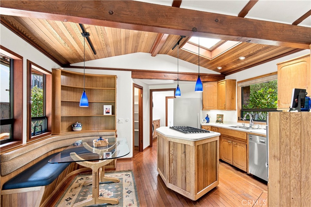 565 Chiswick Way, Cambria, CA 93428
