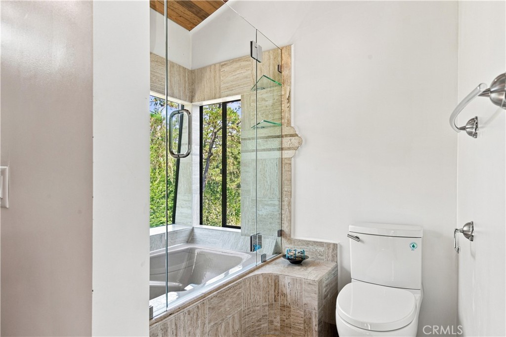565 Chiswick Way, Cambria, CA 93428