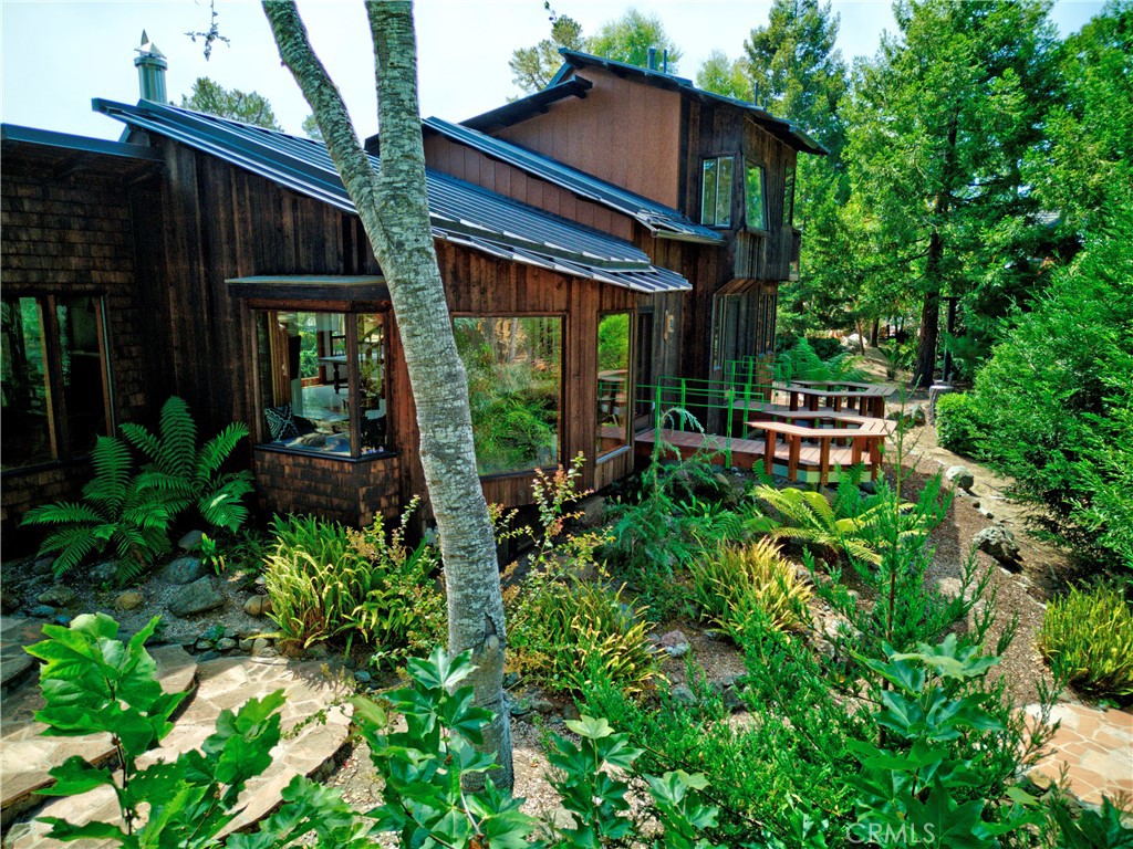565 Chiswick Way, Cambria, CA 93428