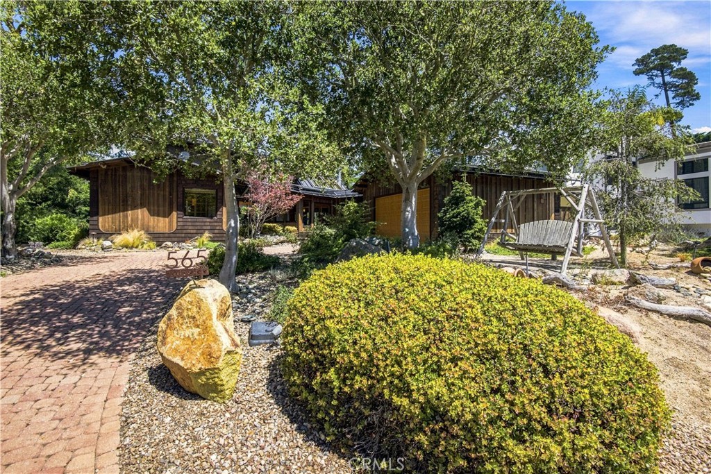 565 Chiswick Way, Cambria, CA 93428