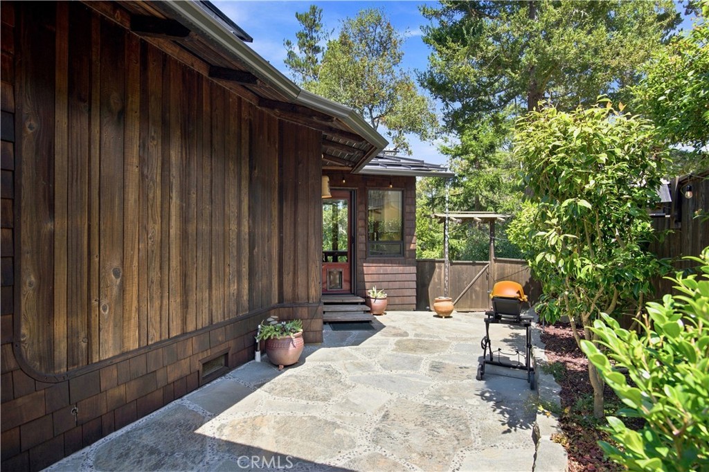 565 Chiswick Way, Cambria, CA 93428