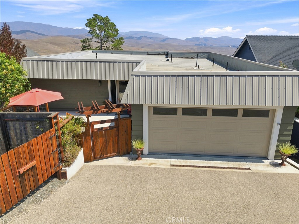 1716 Pineridge Dr, Cambria, CA 93428