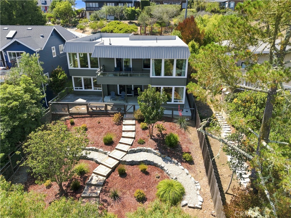 1716 Pineridge Dr, Cambria, CA 93428
